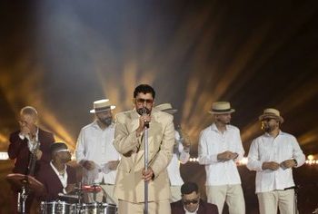 Bad Bunny brinda detalles para el Super Bowl
