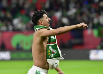 Un gol de Adil Boulbina a dos minutos del final de la prórroga, con la amenaza del lanzamiento de penaltis alrededor, dio la victoria por 1-0 a Argelia