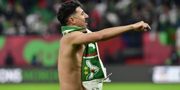 Un gol de Adil Boulbina a dos minutos del final de la prórroga, con la amenaza del lanzamiento de penaltis alrededor, dio la victoria por 1-0 a Argelia