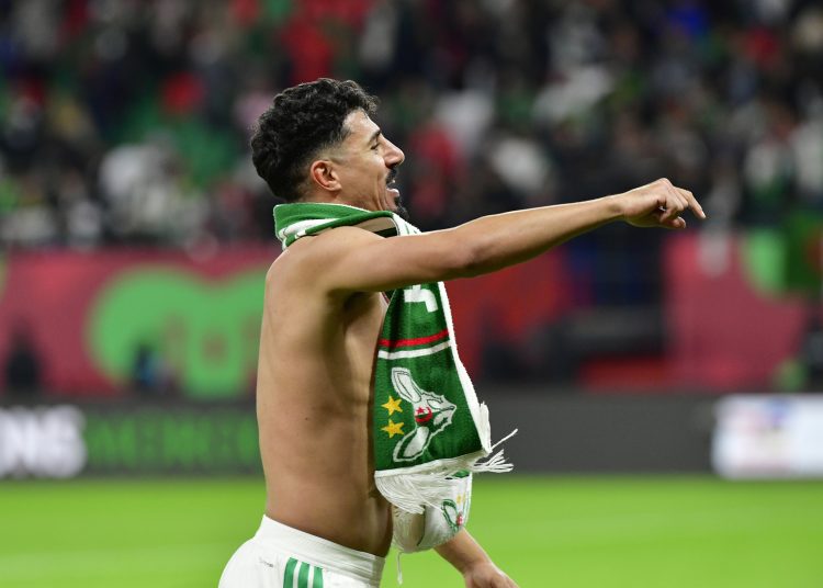 Un gol de Adil Boulbina a dos minutos del final de la prórroga, con la amenaza del lanzamiento de penaltis alrededor, dio la victoria por 1-0 a Argelia