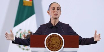Beca Benito Juárez reduce deserción escolar, pero persisten retos en universidades: Sheinbaum