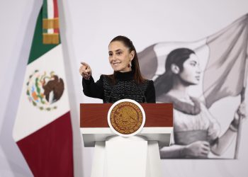 Claudia Sheinbaum durante conferencia donde habla sobre conciertos de BTS en México.