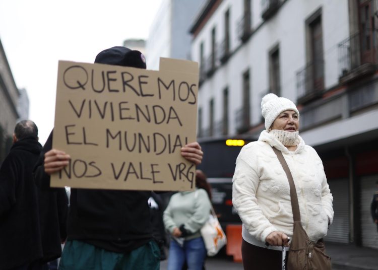 Aplazan discusión sobre desalojos forzosos en CDMX tras bloqueos en la SCJN | FOTO EFE