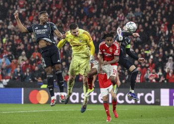 Benfica's goalkeeper Anatoliy Trubin (C) scores the 4-2 goal during the UEFA Champions League soccer match between SL Benfica and Real Madrid