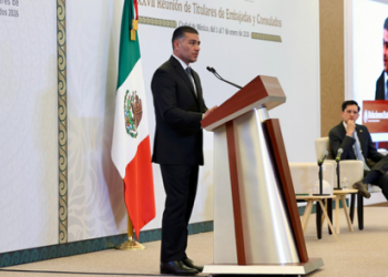 Es vital fortalecer y consolidar a las instituciones para poder combatir la violencia: García Harfuch