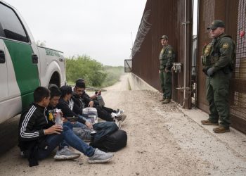 “En EU hay una ruptura del orden jurídico con relación a los migrantes”: Tonatiuh Guillén, ex comisionado del INM