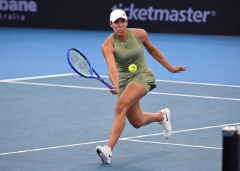 Madison Keys inicia la defensa del titulo con remontada