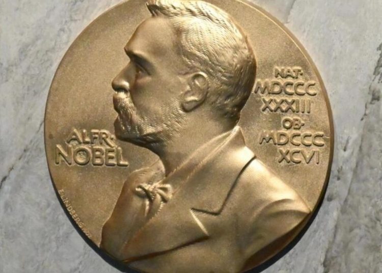 El Instituto Nobel noruego aclaró que el Premio Nobel de la Paz no puede compartirse con terceros