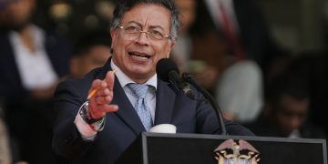 Petro califica de secuestro la detención de Maduro