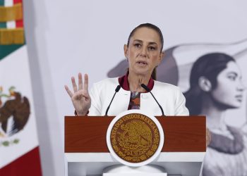 Claudia Sheinbaum descarta intervención militar de EE. UU. en México