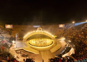 Los Juegos Olímpicos de Invierno de Milán Cortina 2026 apagaron este domingo la llama olímpica como broche de oro a 19 días de competición
