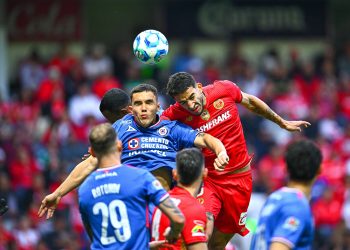 Cruz Azul sacó un empate ante el Toluca en la jornada 5 gracias al gol del argentino José Paradela, que dejó sin efecto el anotado