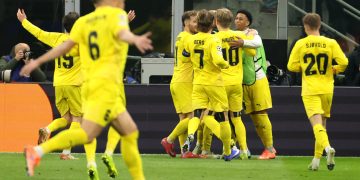 El Bodo Glimt noruego completó este miércoles la gran gesta de su historia. Conquistó San Siro gracias a un regalo de Manuel Akanji