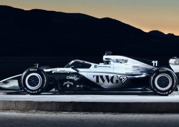 Cadillac, la nueva escudería que se sumará a la Fórmula 1, dio a conocer oficialmente el primer monoplaza de su historia mediante un spot especial transmitido durante el Super Bowl LX