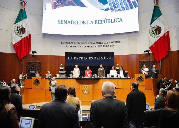 Senado honra a militares caídos: Minuto de silencio y ovación por el abatimiento de "El Mencho"