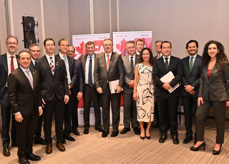 "La visita de la delegación canadiense contiene proyectos estratégicos en puertos": Luis Rosendo Gutiérrez