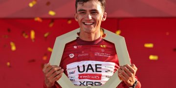 El mexicano Isaac del Toro (UAE) se impuso este domingo en el Tour de los Emiratos Árabes Unidos, que finalizó en Abu Dhabi.