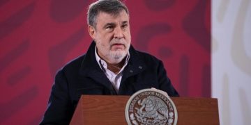 Chocan por revelación del libro de Julio Scheler, Morena niega actos de corrupción en altos funcionarios del gobierno, mientras que la oposición insiste en investigación y castigo para señalados por el exconsejero jurídico de AMLO.
