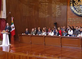 “No está sola”: El contundente mensaje de Mauricio Kuri a la presidenta ante el acoso extranjero