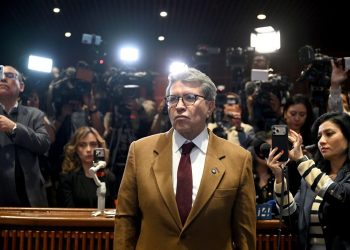 Plan de Sheinbaum: Recorte de 75 mil mdp al INE y menos senadores en el Congreso