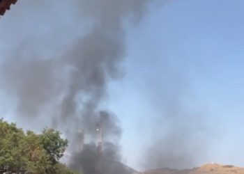 En Aguililla, Michoacán, continúan la quema de vehículos y los enfrentamientos
