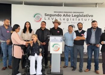 Senadoras Claudia Anaya y Mely Romero en conferencia de prensa sobre la importación ilegal de ajo chino