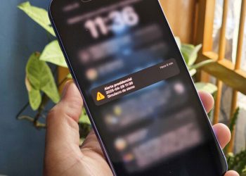 CRT anuncia consulta pública para actualizar el mensaje de alerta en celulares