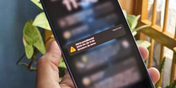 CRT anuncia consulta pública para actualizar el mensaje de alerta en celulares