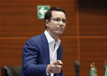 El senador Ricardo Anaya fija postura del PAN sobre la reducción de la jornada laboral