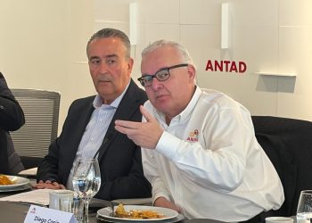 Diego Cosío Barto, presidente ejecutivo de la ANTAD, habló sobre la desaceleración económica y su impacto en el consumo en México