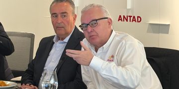 Diego Cosío Barto, presidente ejecutivo de la ANTAD, habló sobre la desaceleración económica y su impacto en el consumo en México