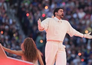 Lady Gaga y Ricky Martin aparecen con Bad Bunny en el descanso del Super Bowl