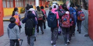 El gobierno del Estado de México anunció el regreso a clases presenciales en los 125 municipios