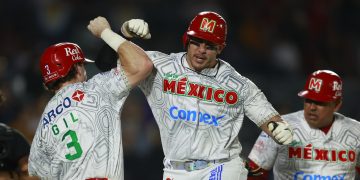 En lo que fuera una repetición de la serie final de la Liga Mexicana del Pacífico, y el que sería el tercer encuentro entre Benjamín Gil y Lorenzo Bundy, los Charros de Jalisco vencieron 12-11 a los Tomateros