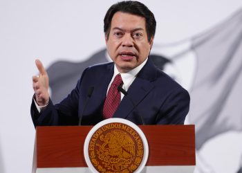 Mario Delgado Carrillo lamenta el asesinato de su tía Eugenia y su prima Sheila en Colima