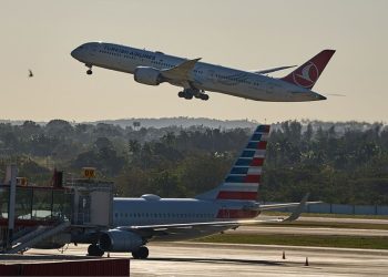 FAA reabre espacio aéreo de El Paso horas después de anunciar cierre de 10 días