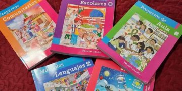 Alfonso Cepeda Salas respaldó ajustes a los libros de texto gratuitos impulsados por el gobierno federal