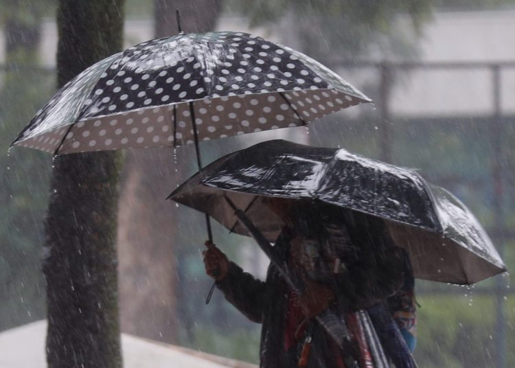Se prevén lluvias aisladas y bancos de niebla en el centro del país y el Valle de México