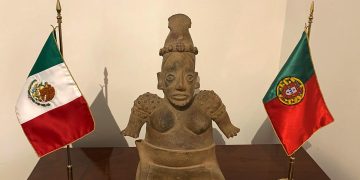 Portugal devuelve a México tres piezas arqueológicas prehispánicas