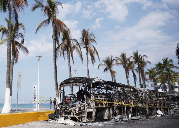 Ciudadanos y empresarios buscan paz tras la muerte de “El Mencho”