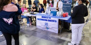 Regresa el uso obligatorio de cubrebocas en escuelas por brote de sarampión