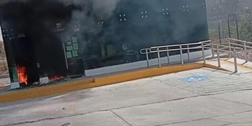 Zacatecas reporta bloqueos carreteros e incendios en sucursales del Banco del Bienestar