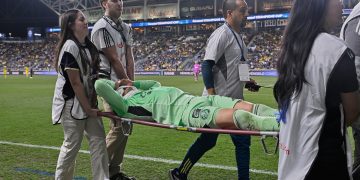 Luis Ángel Malagón, guardameta del América y de la selección mexicana de fútbol, se lesionó este martes en la victoria de su equipo por 0-1 sobre el