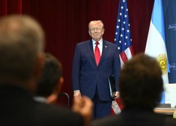 "Solo hablo americano": Las polémicas burlas de Trump en cumbre con presidentes latinos