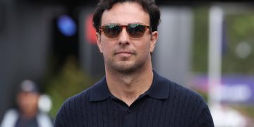 El piloto mexicano Sergio “Checo” Pérez, ahora con Cadillac, disputó su primera carrera oficial en su regreso a la Fórmula 1 después