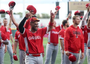 Canadá venció este miércoles por 7-2 a Cuba, a la que eliminó de la VI edición del Clásico Mundial de Béisbol, y se clasificó por primera vez a los