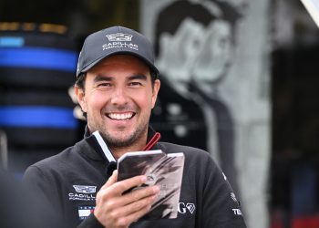 El mexicano Sergio 'Checo' Pérez (Cadillac) aseguró que su objetivo de cara al Gran Premio de China de este domingo, aparte de terminar la