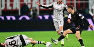 El mexicano Santiago Giménez, delantero del Milan, volvió este sábado a pisar el terreno de juego, en el duelo ante el Torino, tras casi 5 meses