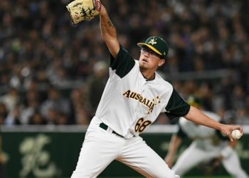 Australia sorprende al iniciar el CMB