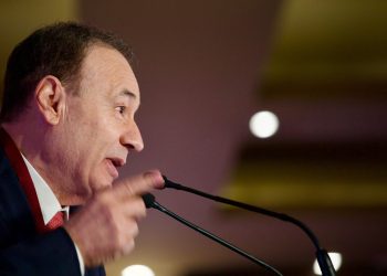 Morena cierra filas con Sheinbaum: Exigen aprobar su reforma para un "cambio de régimen"